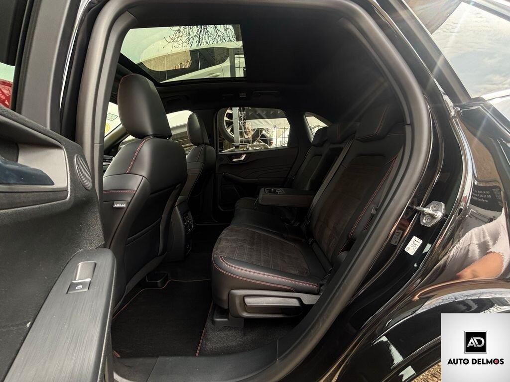 Ford Kuga SUV / Terénní 2,5 l 165 kw