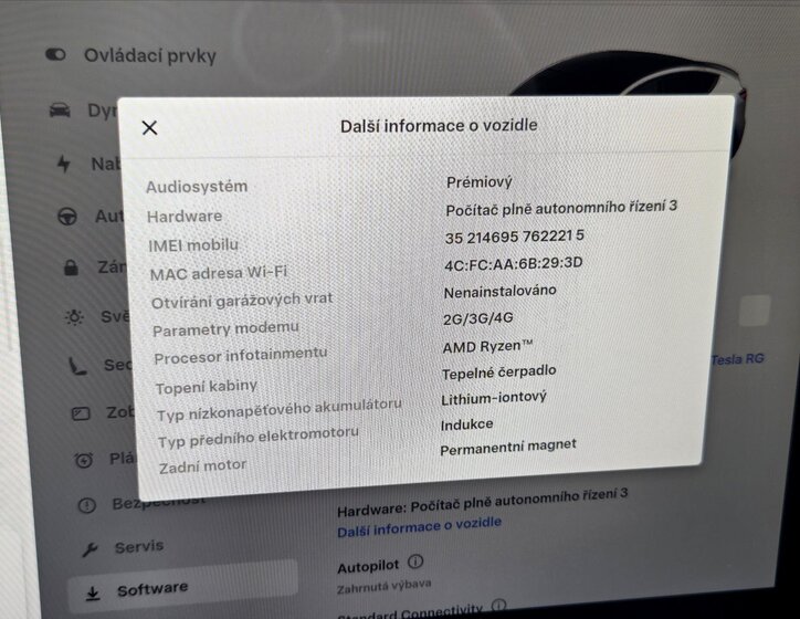 Tesla Model Y SUV / Terénní 0,0 393 kw