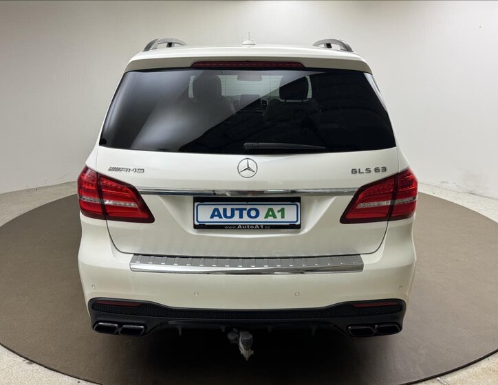 Mercedes-Benz GLS SUV / Terénní 5,5 l 430 kw