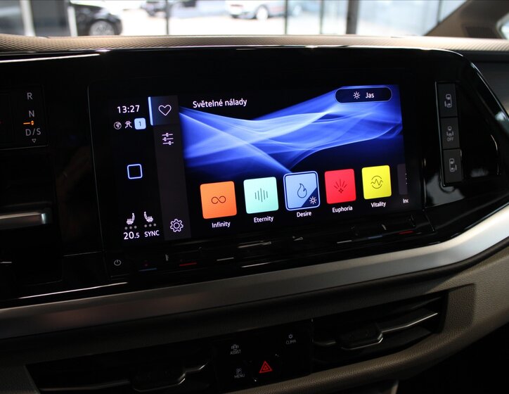 Volkswagen Multivan 22