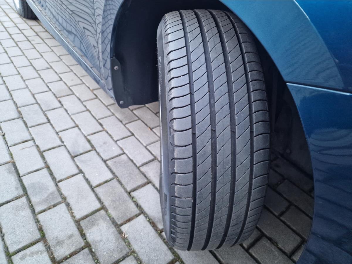 Škoda Octavia Kombi 2,0 l 85 kw