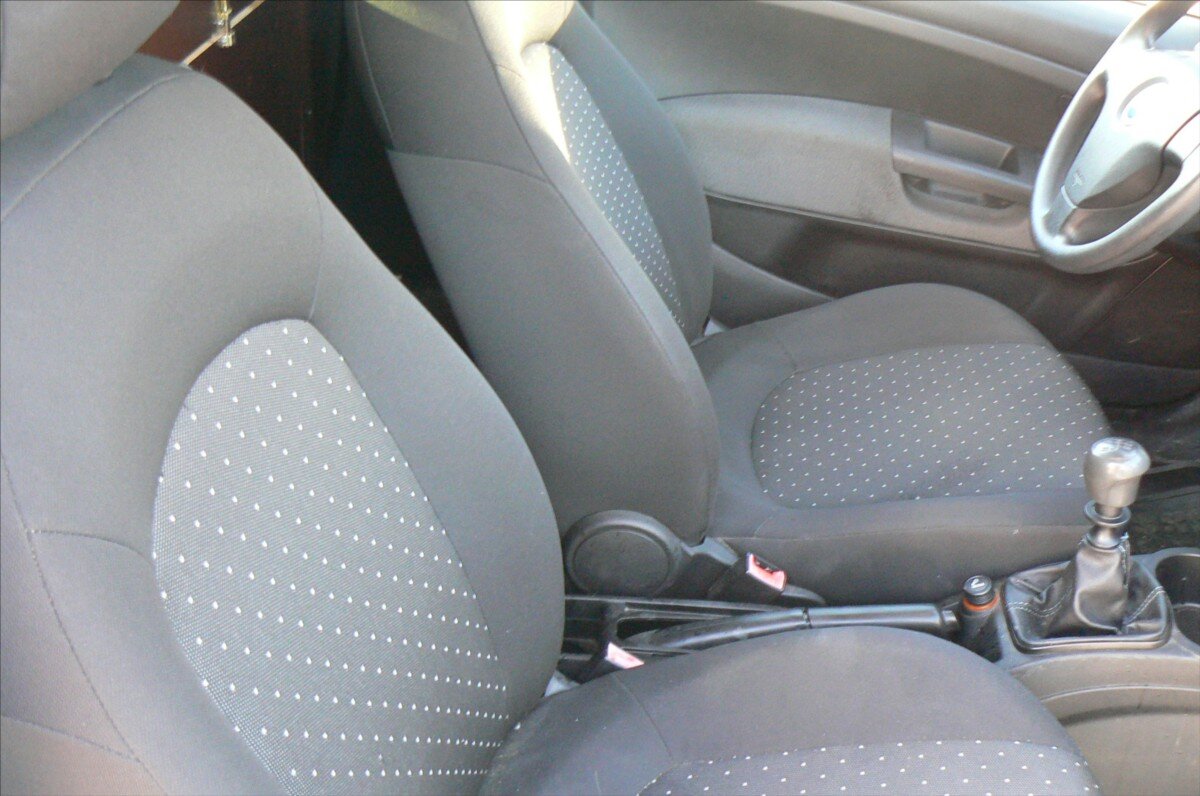 Fiat Punto Hatchback 1,4 l 57 kw