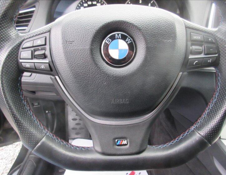 BMW Řada 7 Sedan 3,0 l 190 kw