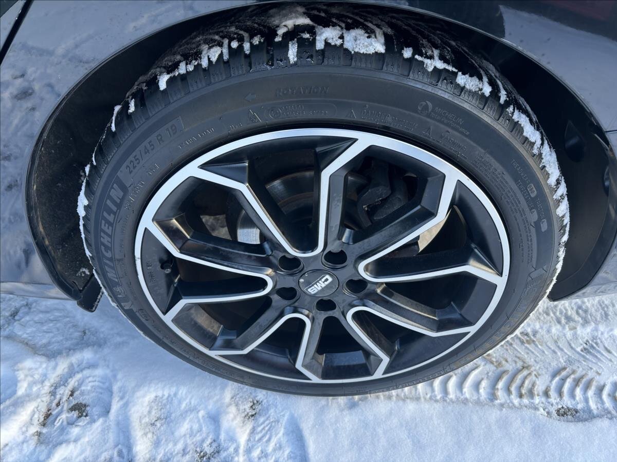 Mazda 6 Kombi 2,0 l 121 kw