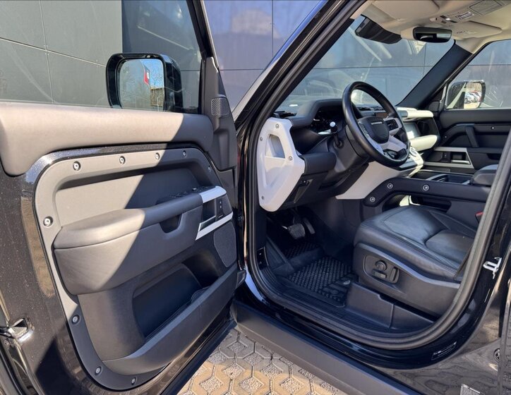 Land Rover Defender SUV / Terénní 3,0 l 294 kw