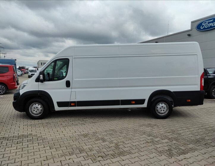 Opel Movano Skříň 2,2 l 121 kw