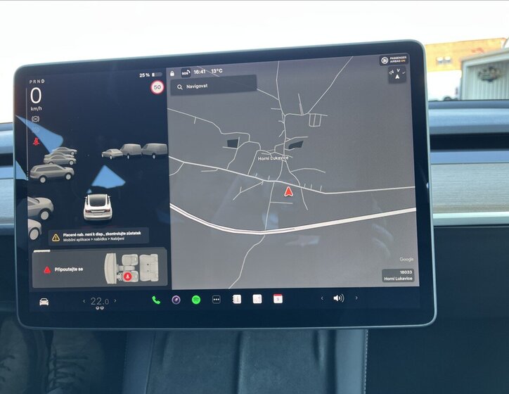 Tesla Model 3 Sedan / Limuzína 0,0 208 kw