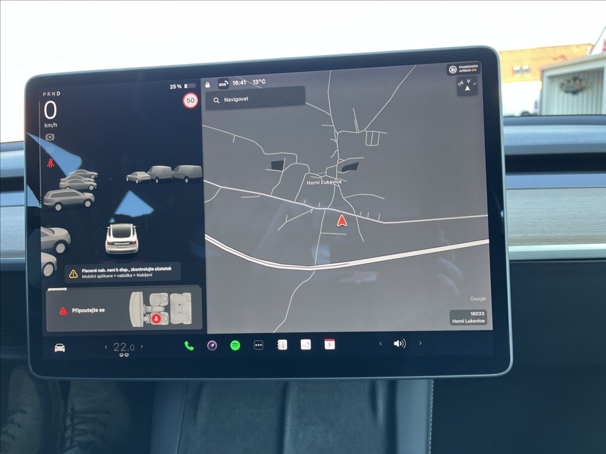 Tesla Model 3 Sedan / Limuzína 0,0 208 kw