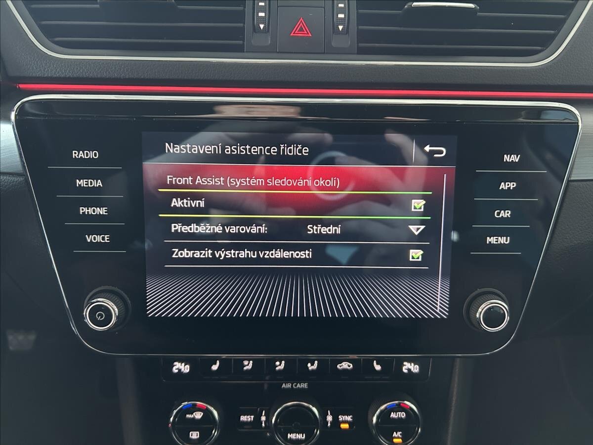 Škoda Superb Sedan / Limuzína 1,4 l 110 kw