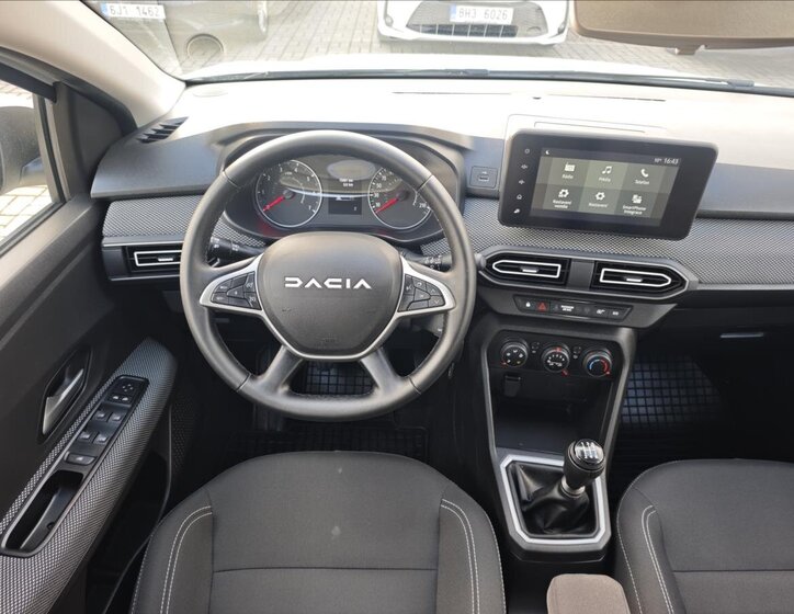 Dacia Sandero Hatchback 999,0 67 kw