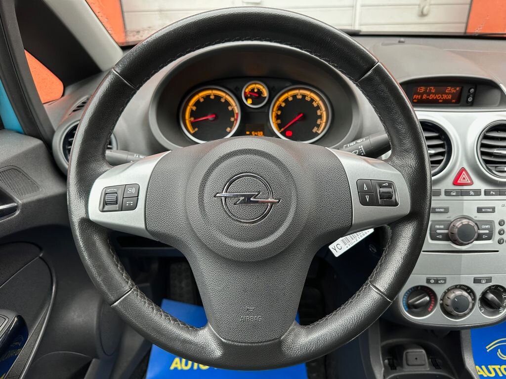 Opel Corsa Hatchback 1,4 l 64 kw