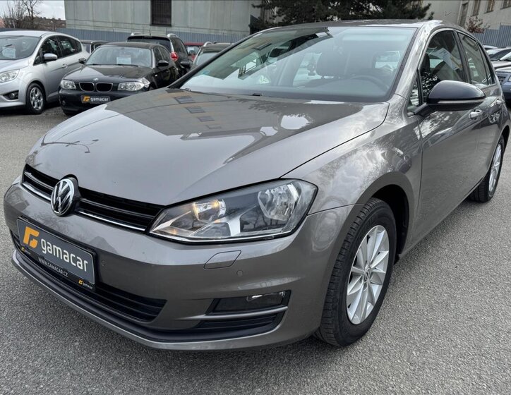 Volkswagen Golf Hatchback 1,2 l 63 kw