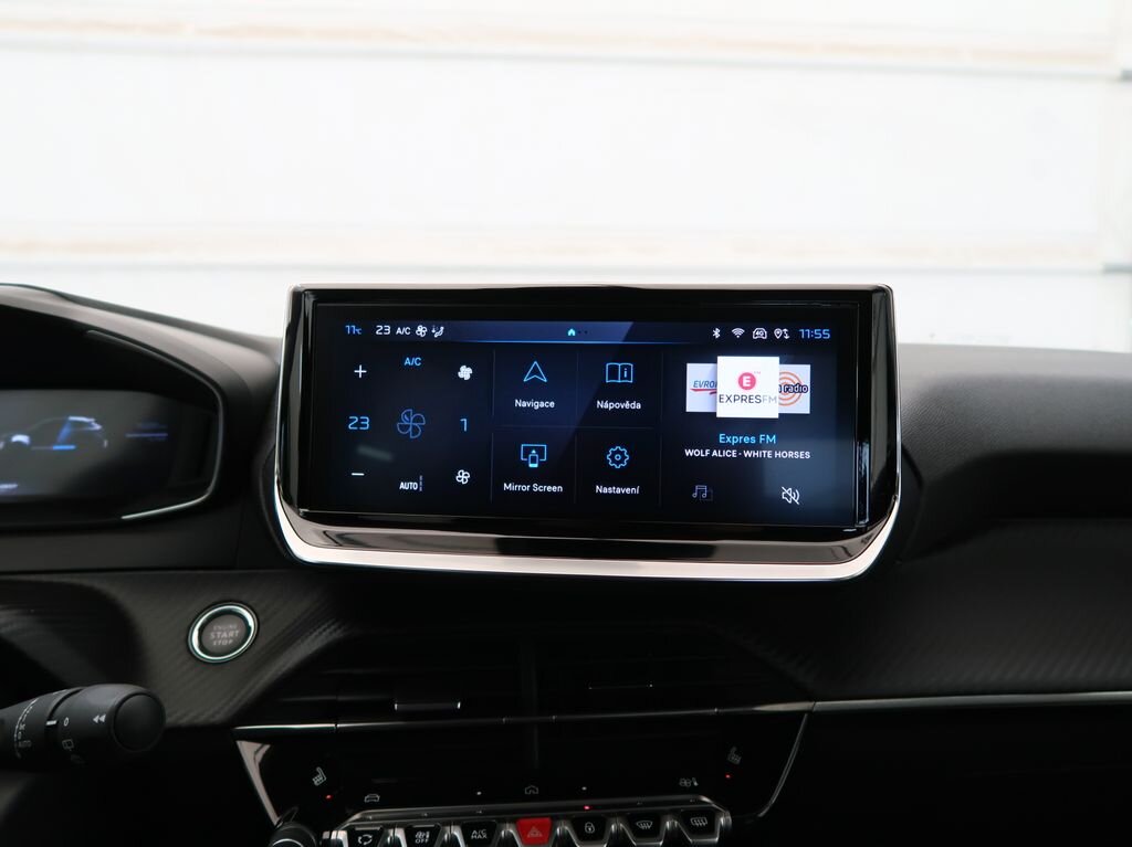 Peugeot 208 Hatchback 1,2 l 74 kw