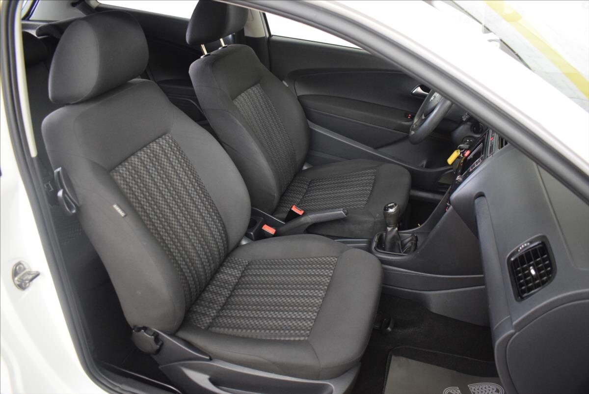 Volkswagen Polo Hatchback 999,0 44 kw