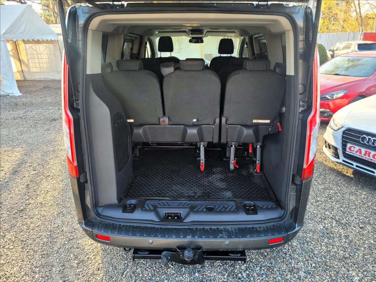 Ford Tourneo Custom MPV 2,0 l 125 kw
