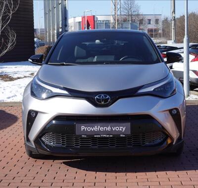 Toyota C-HR 2