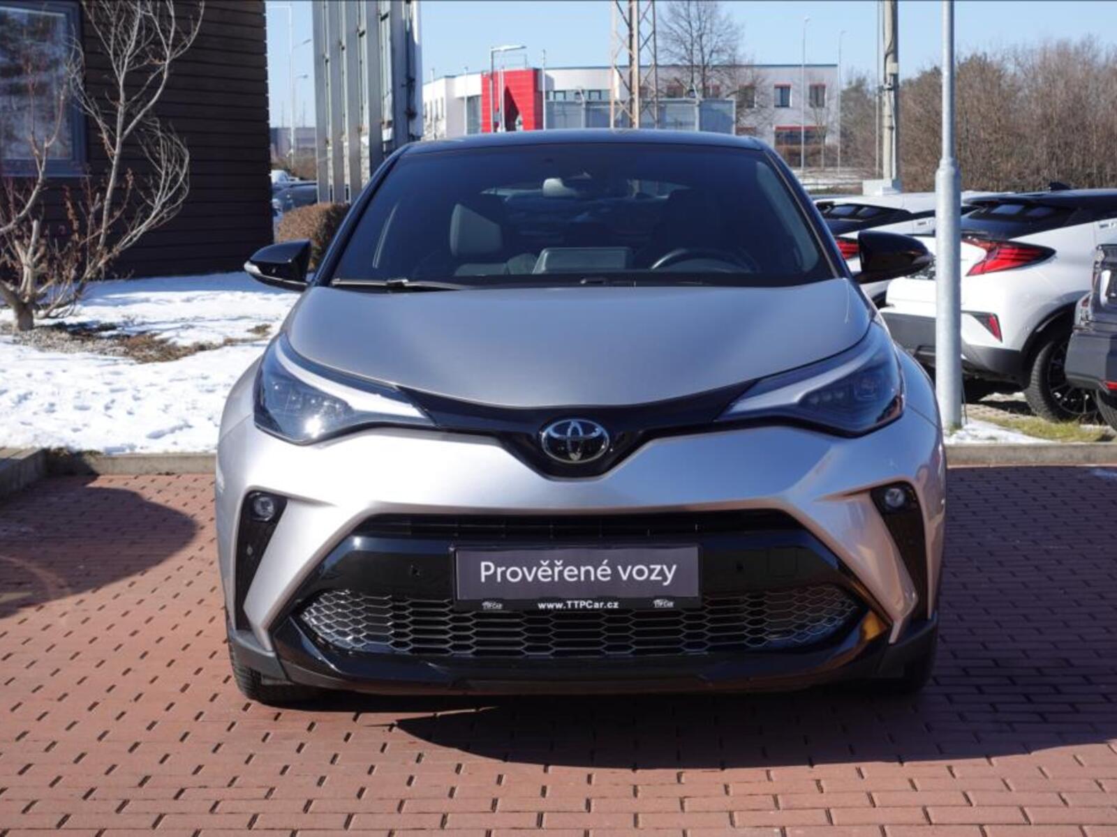 Toyota C-HR 2