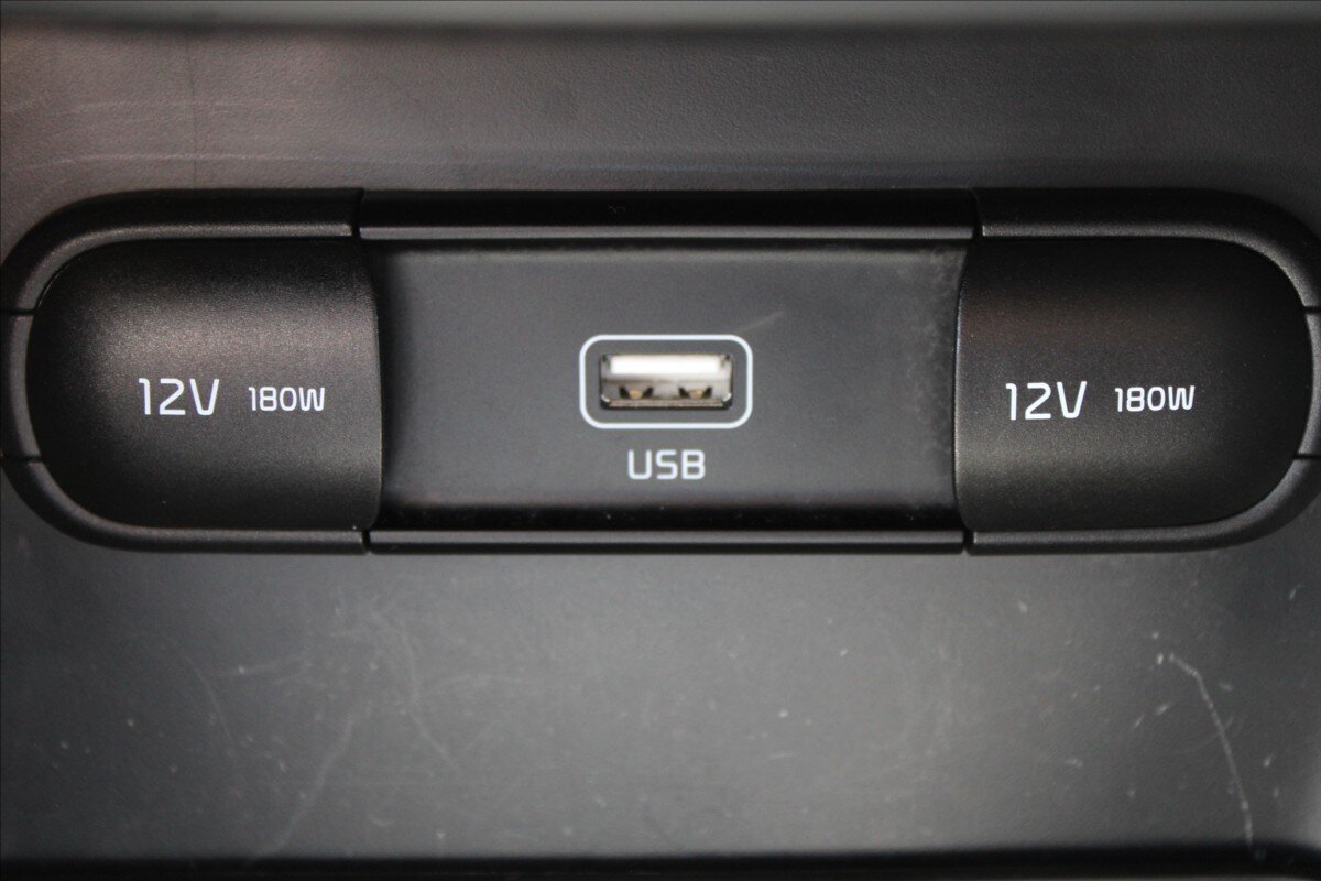 KIA Sportage SUV 1,6 l 97 kw