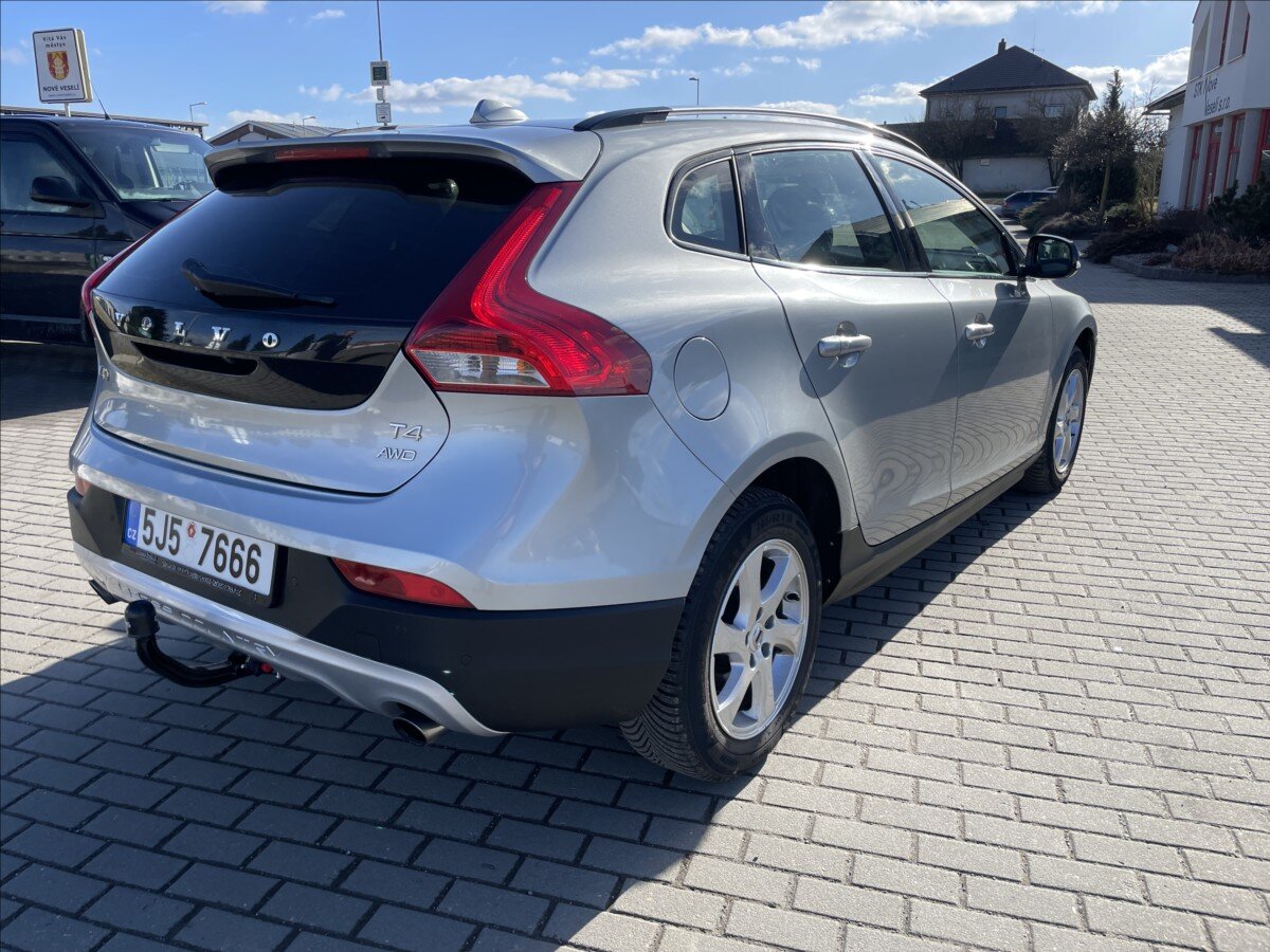 Volvo V40 Hatchback 2,0 l 140 kw