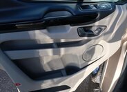 Ford Tourneo Custom 24