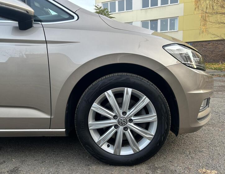 Volkswagen Touran 14