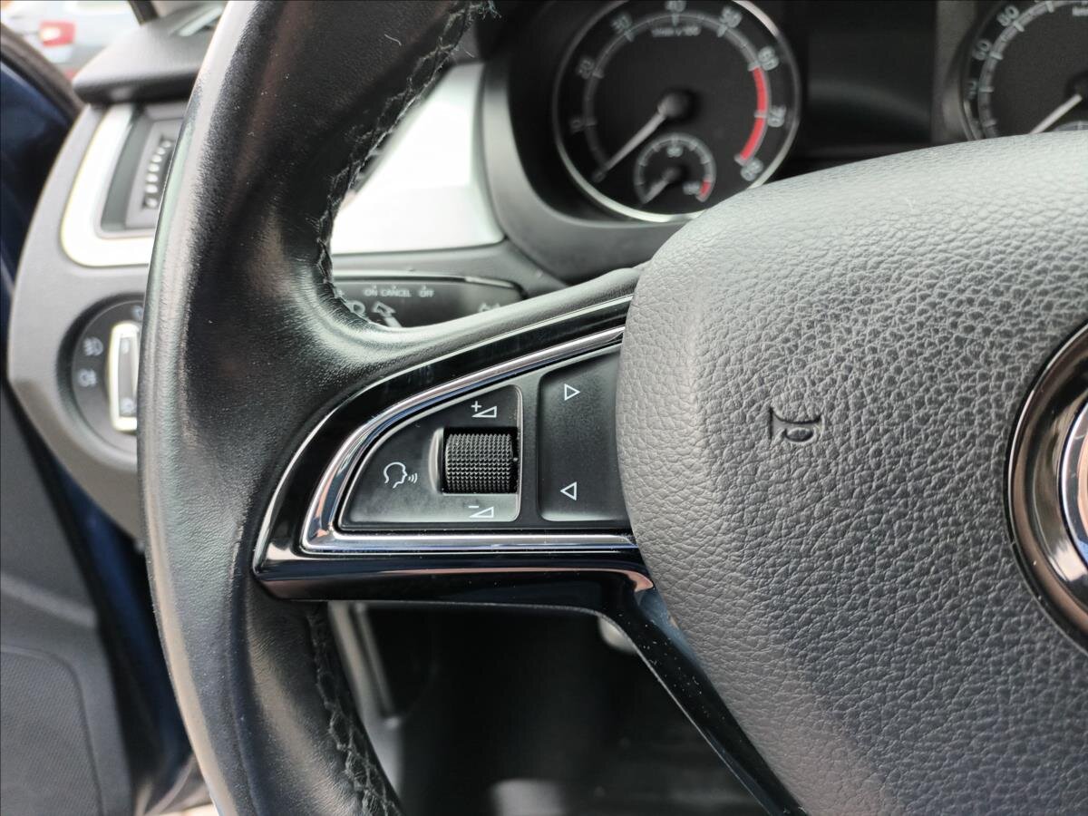 Škoda Rapid Hatchback 999,0 81 kw