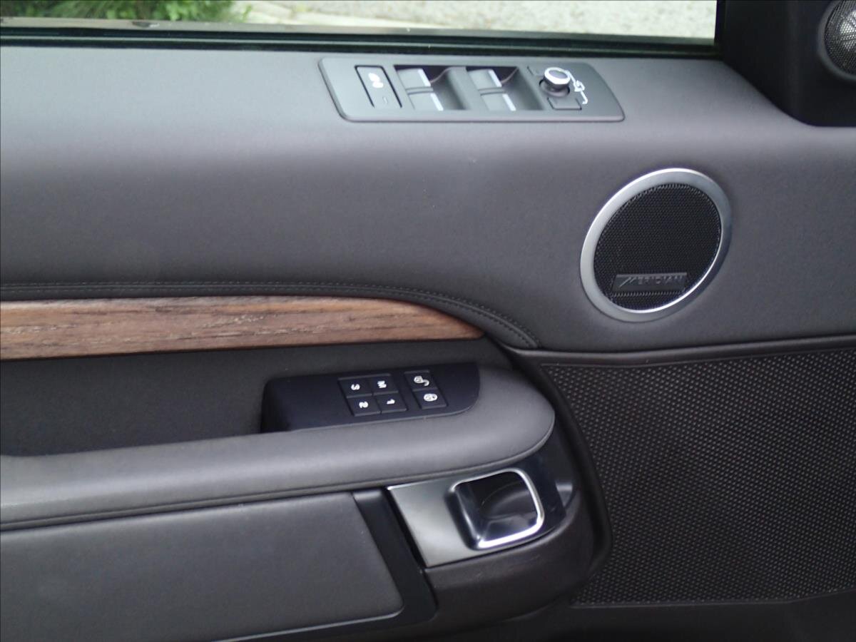 Land Rover Discovery SUV / Terénní 2,0 l 132 kw