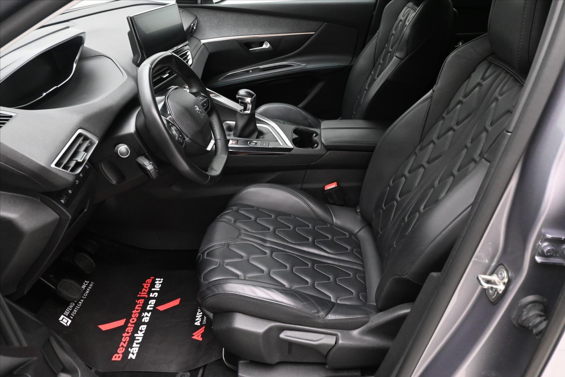 Peugeot 5008 SUV / Terénní 1,5 l 96 kw