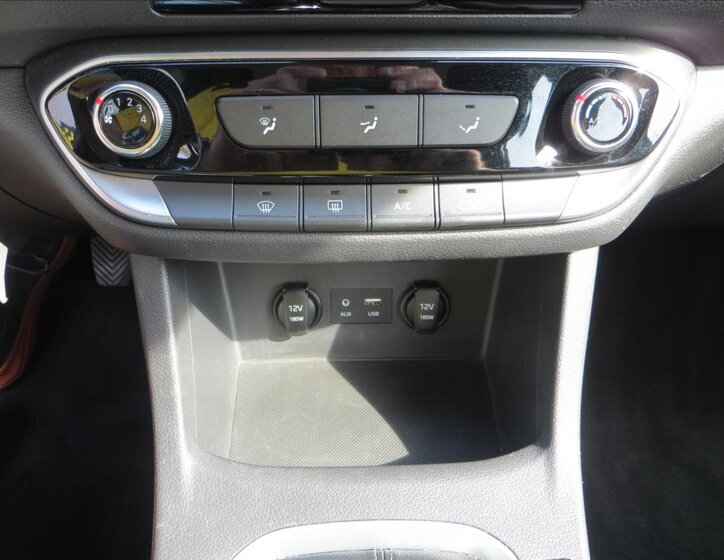 Hyundai i30 Kombi 1,6 l 85 kw