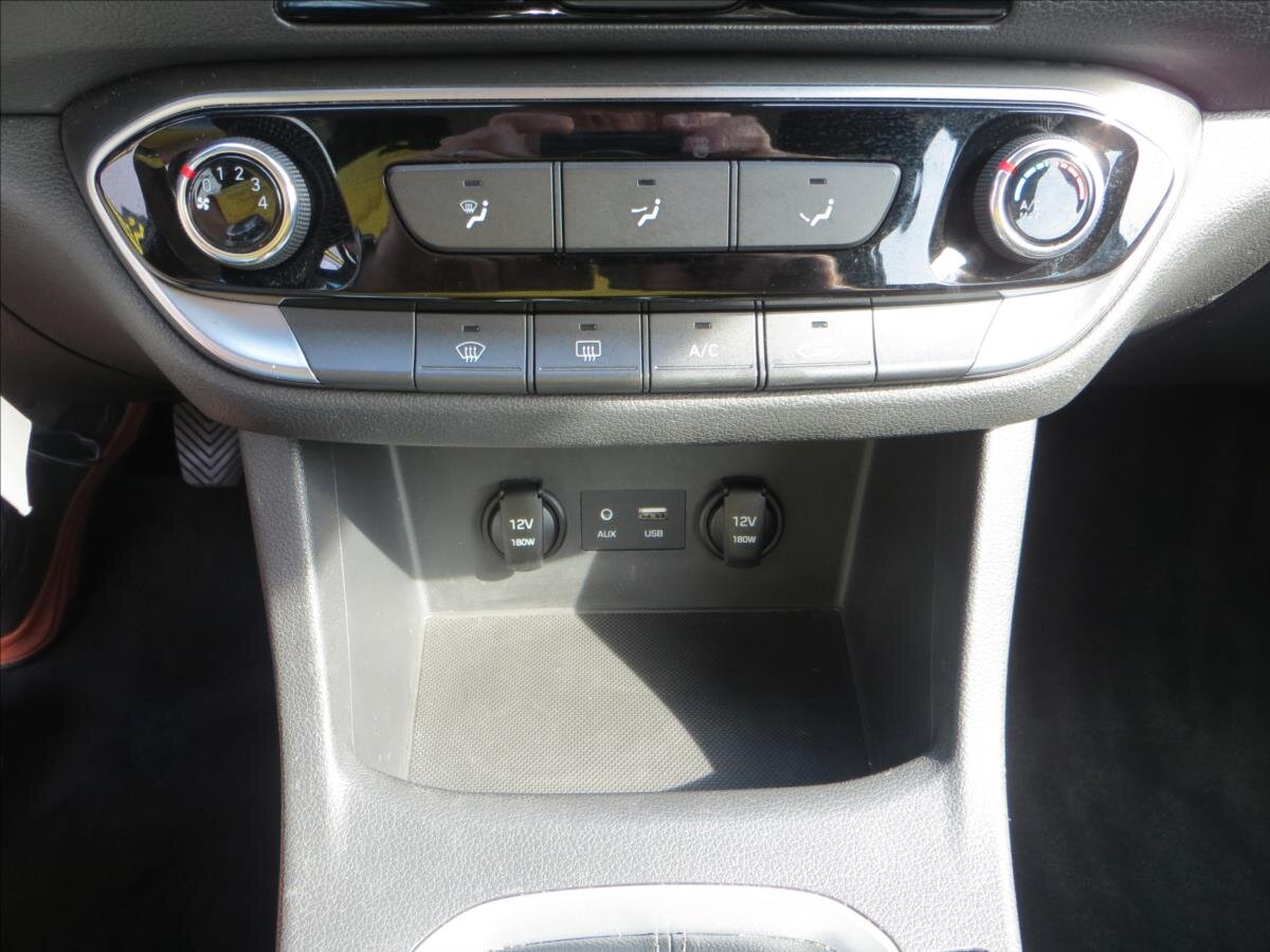 Hyundai i30 Kombi 1,6 l 85 kw