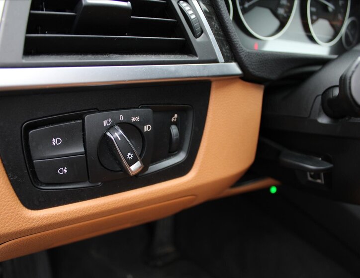 BMW Řada 4 Kabriolet 2,0 l 185 kw