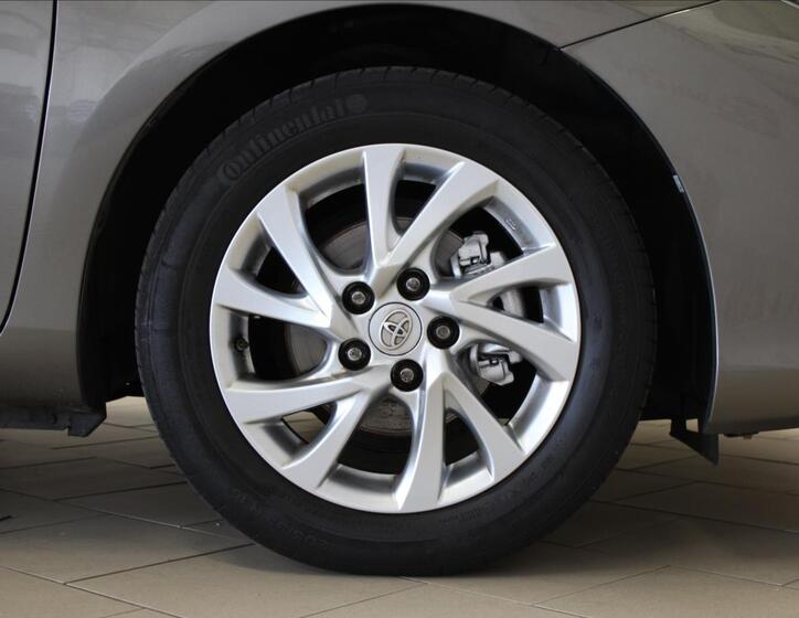 Toyota Auris 30