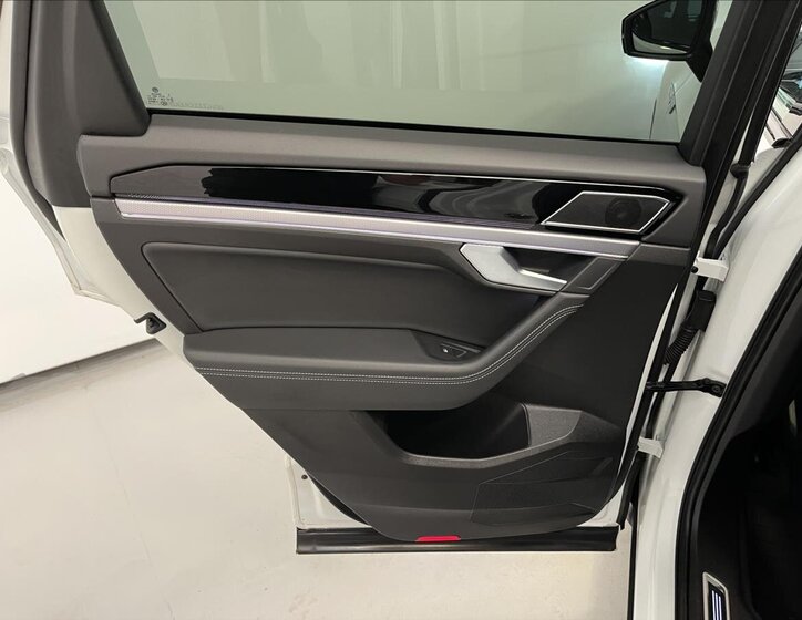 Volkswagen Touareg SUV 4,0 l 310 kw