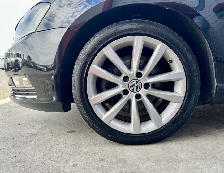 Volkswagen Passat Kombi 2,0 l 103 kw