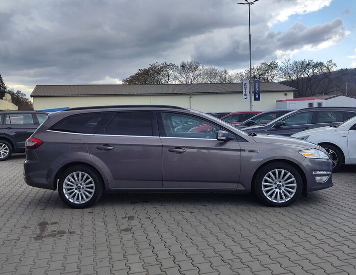 Ford Mondeo Kombi 1,6 l 118 kw