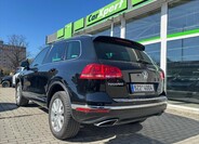 Volkswagen Touareg 2