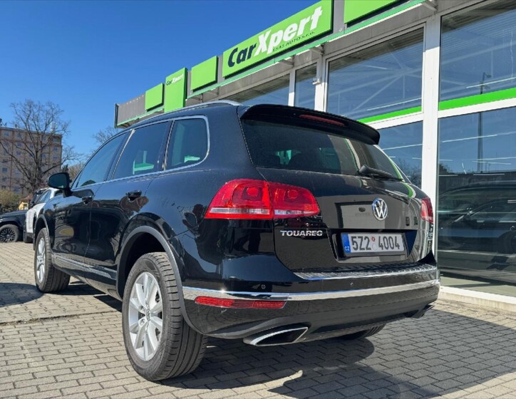 Volkswagen Touareg 2