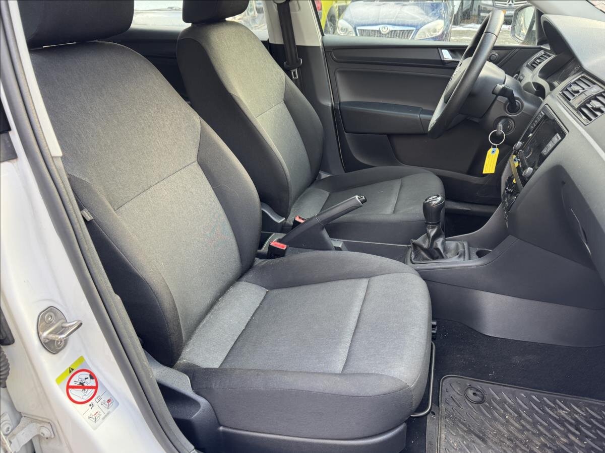 Škoda Rapid Hatchback 999,0 70 kw