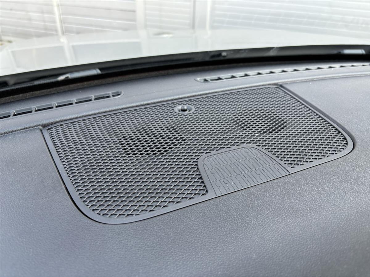 Fiat 600 SUV / Terénní 1,2 l 100 kw