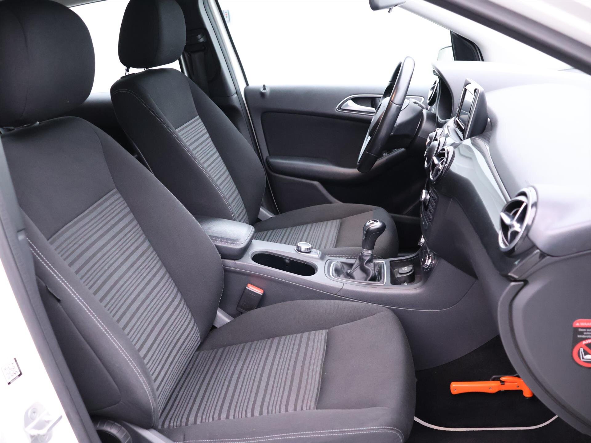 Mercedes-Benz Třídy B Hatchback 1,6 l 90 kw