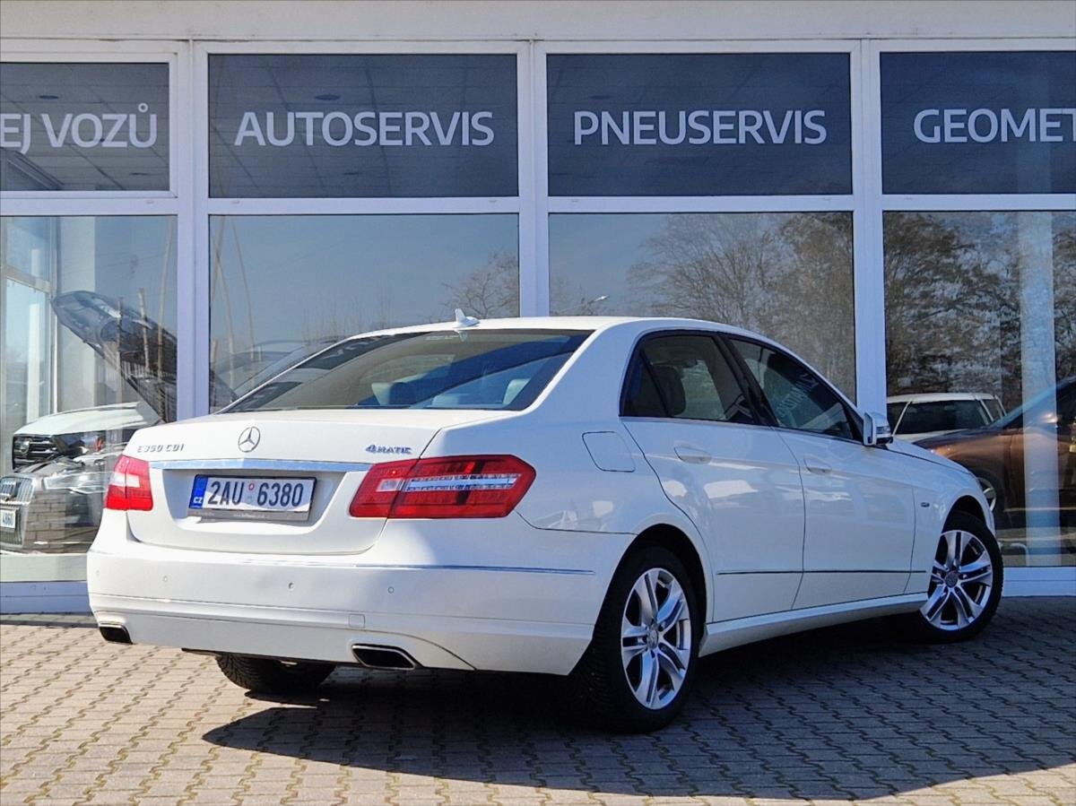 Mercedes-Benz Třídy E Sedan / Limuzína 3,0 l 195 kw