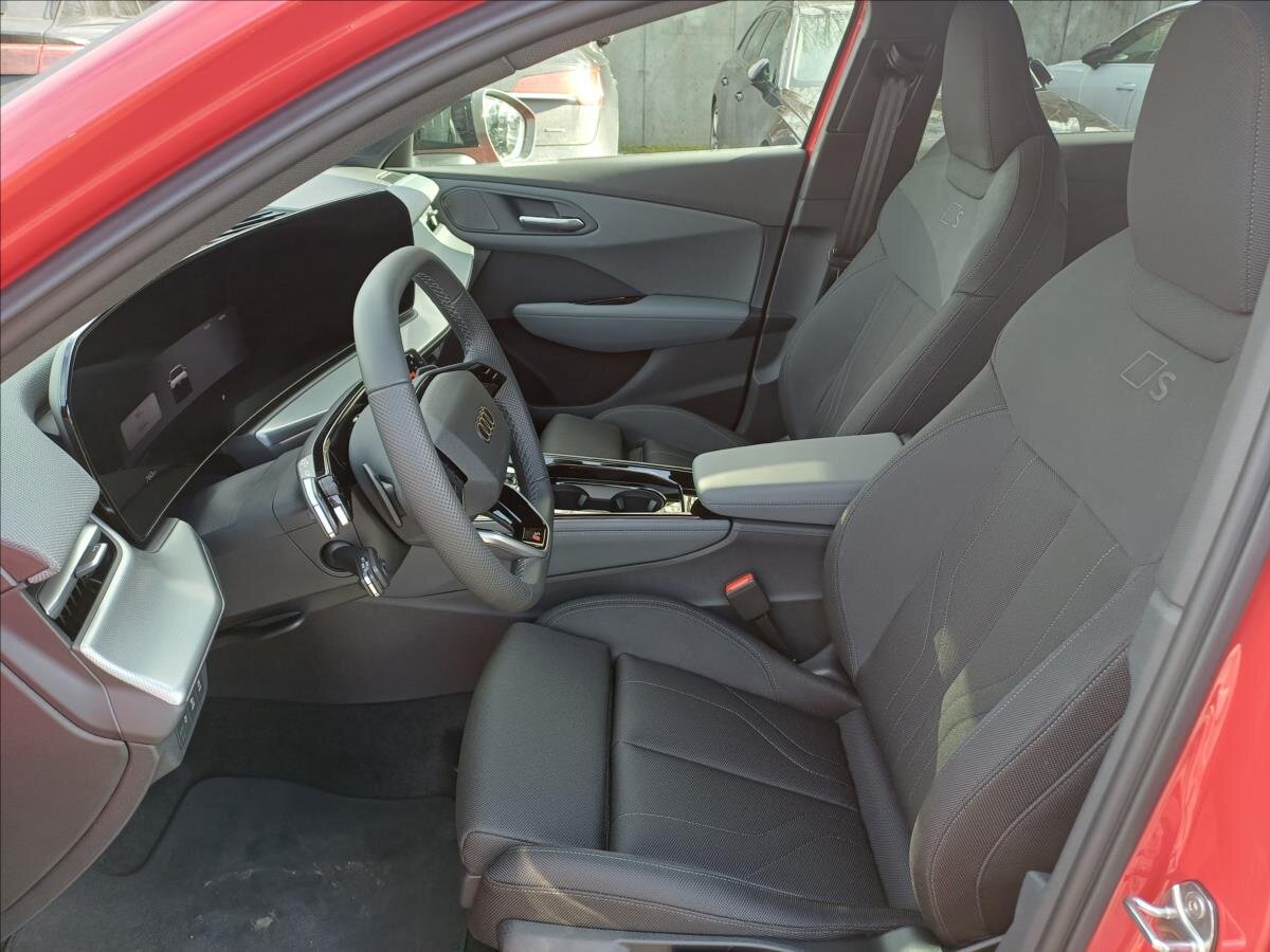 Audi Q3 CUV / Crossover 2,0 l 110 kw