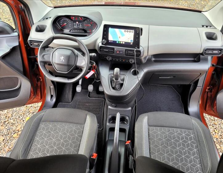 Peugeot Rifter 19