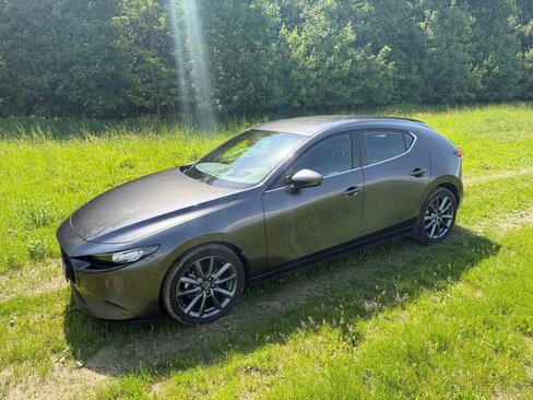 Mazda 3 Sedan / Limuzína 0,0 110 kw