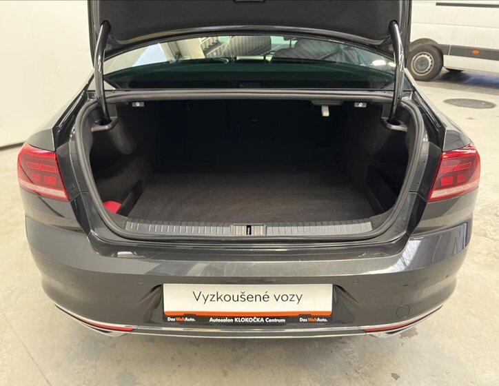 Volkswagen Passat Sedan / Limuzína 1,5 l 110 kw