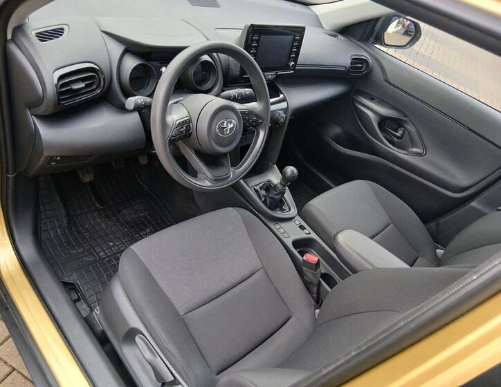 Toyota Yaris Cross 11