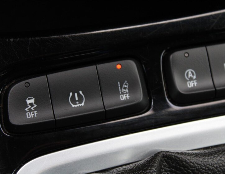 Opel Crossland X MPV 1,2 l 61 kw