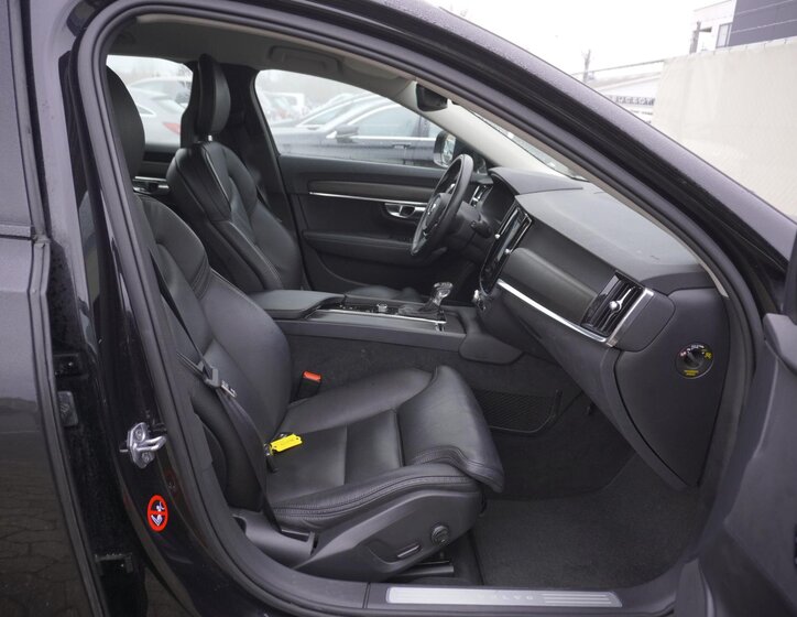 Volvo V90 Kombi 2,0 l 173 kw