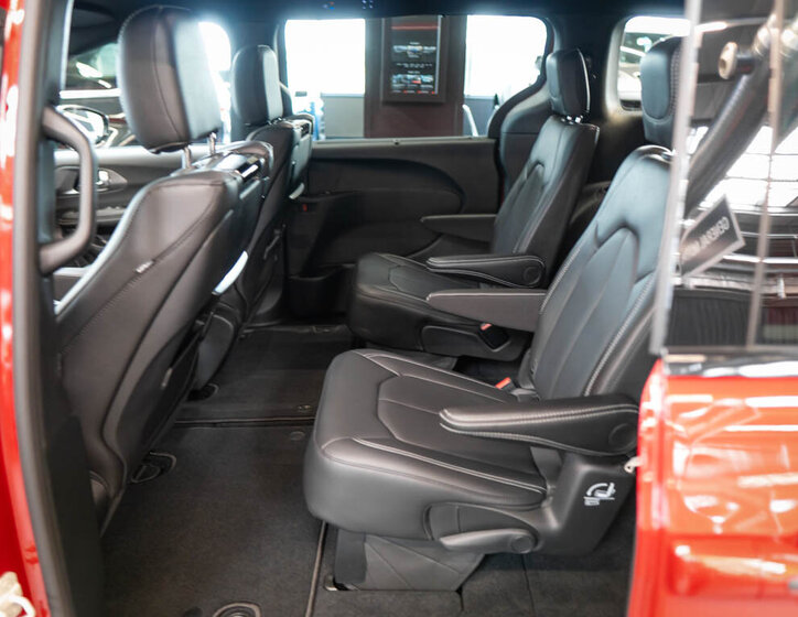 Chrysler Pacifica MPV 3,6 l 221 kw