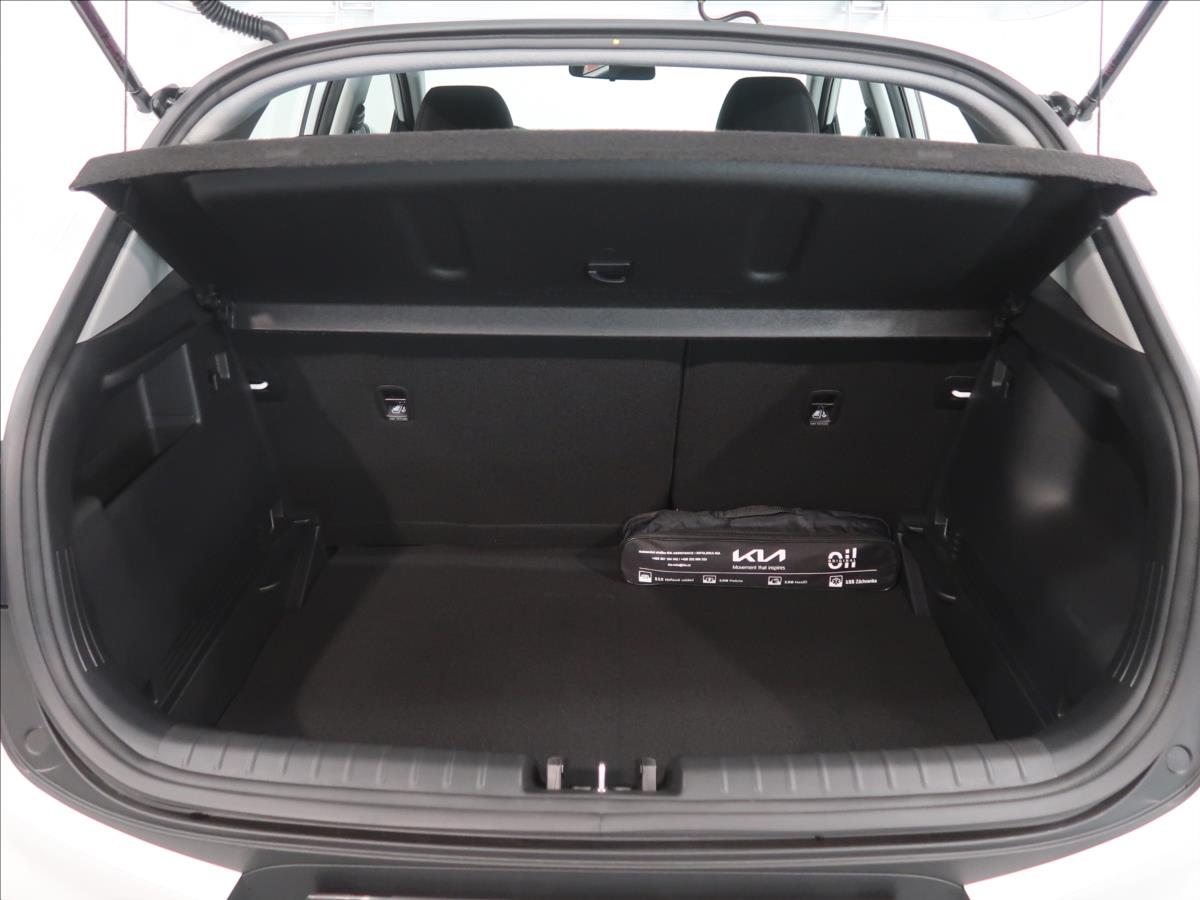 KIA Stonic SUV 1,2 l 57 kw